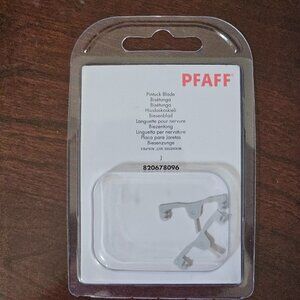 PFAFF PINTUCK BLADE SEWING MACHINE #820678096